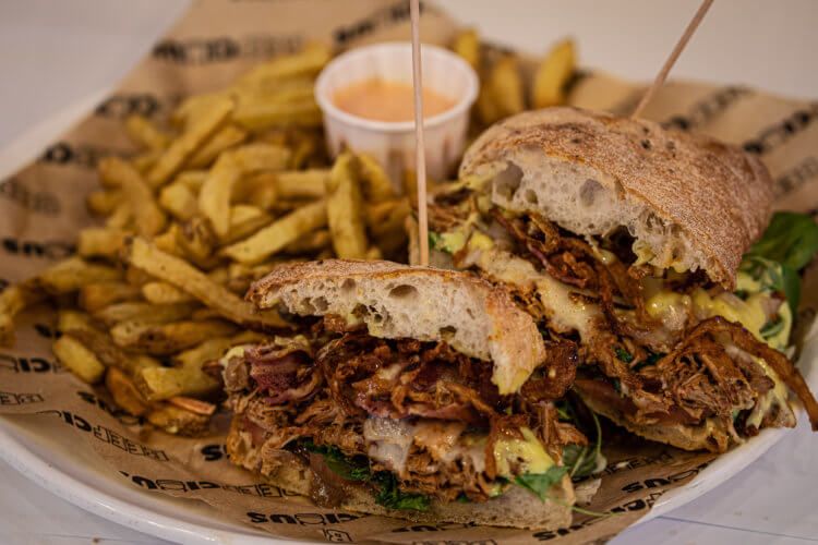 BEEFCIOUS SANDWICH